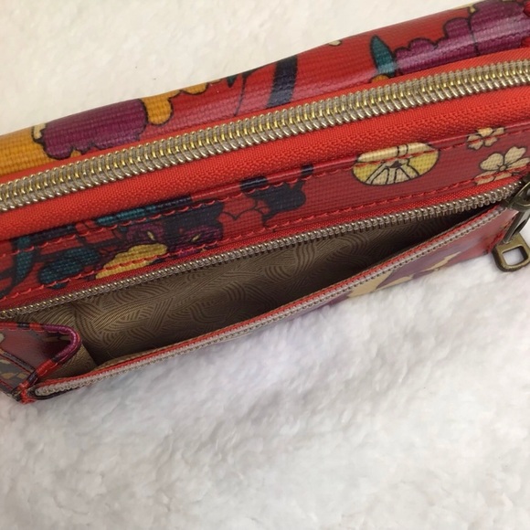 Sakroots Wallet - Picture 5 of 6